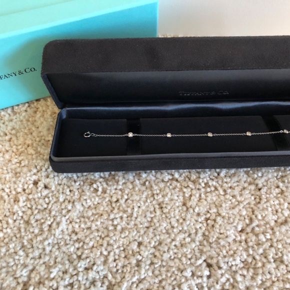 TIFFANY & CO. BRACELET - Picture 5 of 9
